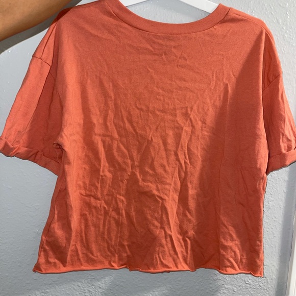 A salmon colored crop top - Picture 2 of 2